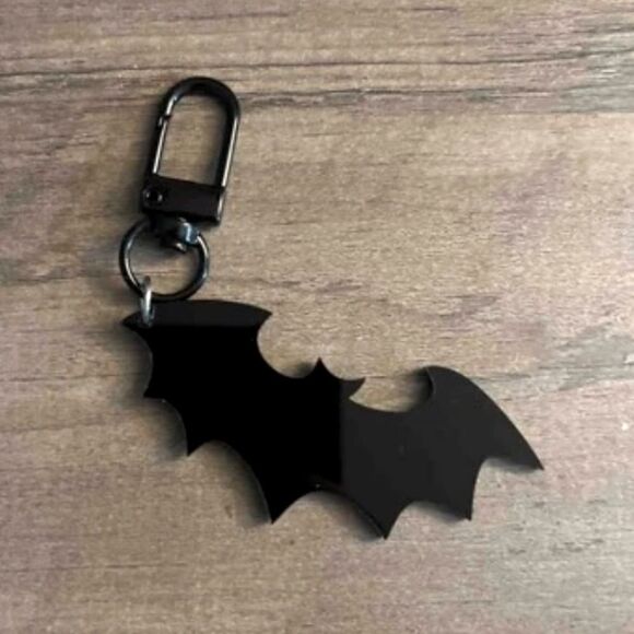 HALLOWEEN SALE Black Goth Acrylic Bat Keychain Bag Charm - Picture 2 of 4